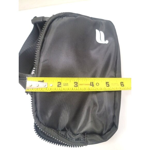 Fabletic Black Belt Bag Crossbody Adjustable Strap Multiple Compartments Size 1L - Picture 6 of 7